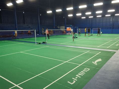 badminton court near me free